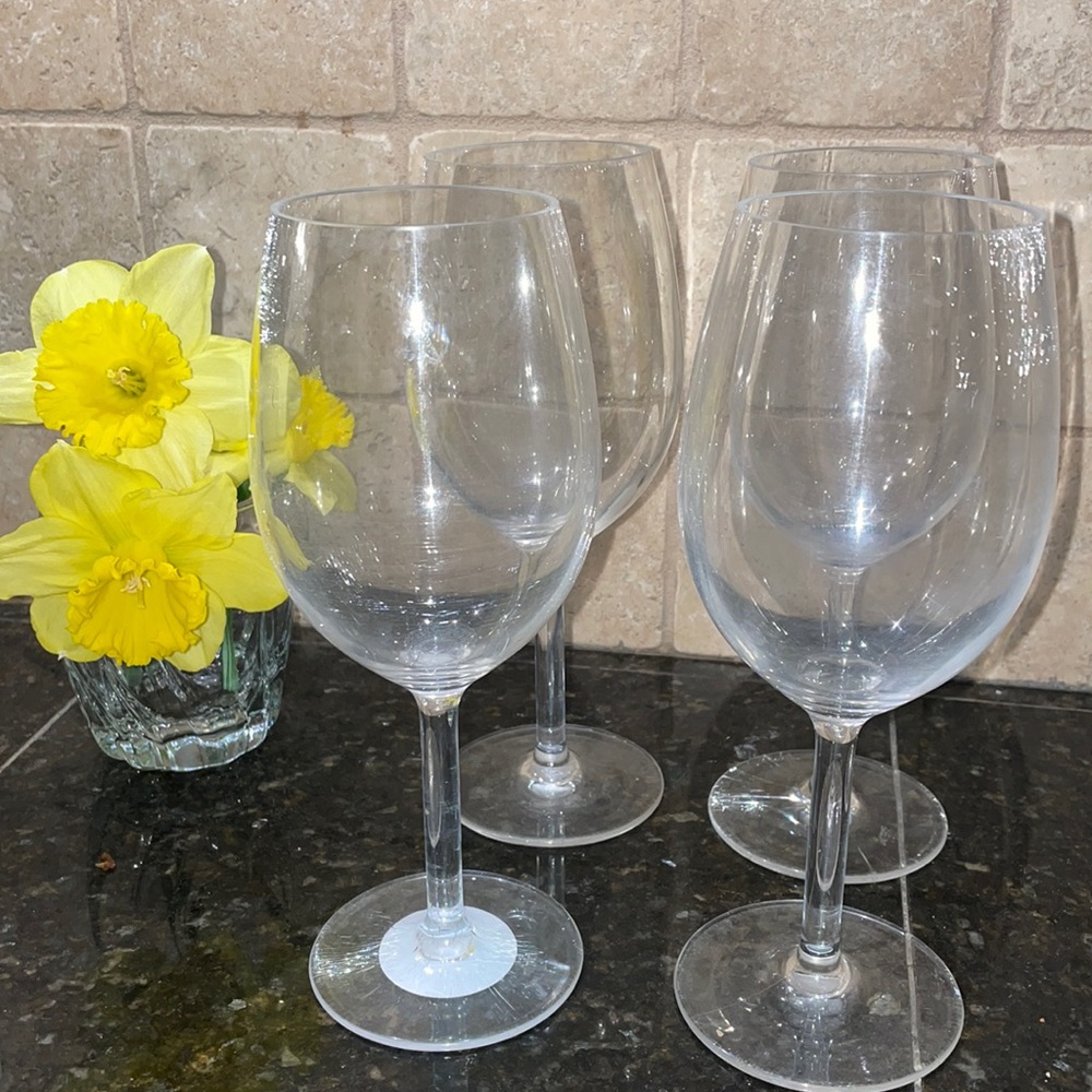 Set of 4 Wine Glasses